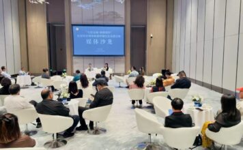 Associação de Jornalistas da China realiza salão internacional de imprensa em Kunming