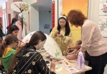 Evento cultural da peônia é realizado na Bulgária e amplia intercâmbio internacional