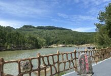 Entre Montanhas e Cultura: Mídia Internacional Descobre os Encantos Turísticos de Tianzhao Shan