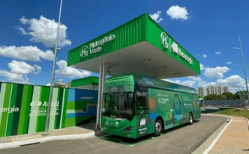 Ônibus movido a hidrogênio verde da China inicia operação no Brasil e abre um novo capítulo na cooperação tecnológica sino-brasileira