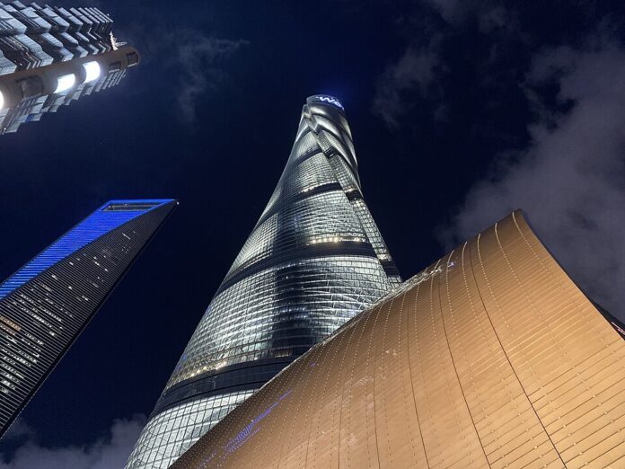 Shanghai_tower_2021_summer