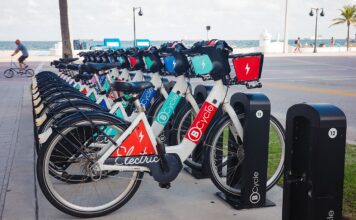 Importação de bicicletas elétricas chinesas dispara no Brasil