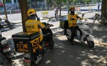 China amplia proteção de saúde para trabalhadores de aplicativos