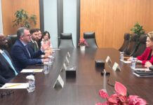 Banco do Brics entra no radar de novos projetos de portos e aeroportos do Brasil Autoridades brasileiras e representantes do Novo Banco de Desenvolvimento reunidos em Xangai
