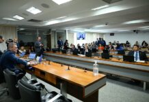Senado autoriza empréstimo de US$ 1 bilhão do AIIB para agenda verde do Brasil Reunião da Comissão de Assuntos Econômicos do Senado sobre financiamento do AIIB ao Brasil