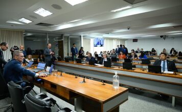 Senado autoriza empréstimo de US$ 1 bilhão do AIIB para agenda verde do Brasil Reunião da Comissão de Assuntos Econômicos do Senado sobre financiamento do AIIB ao Brasil